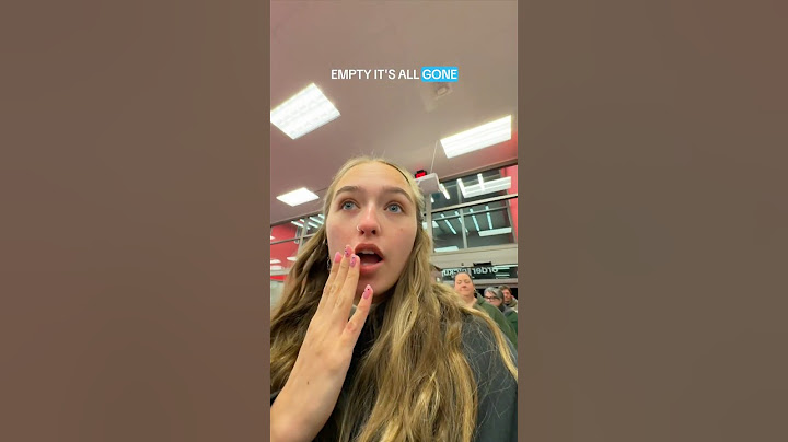 Taylor Swift Black Friday Shopping