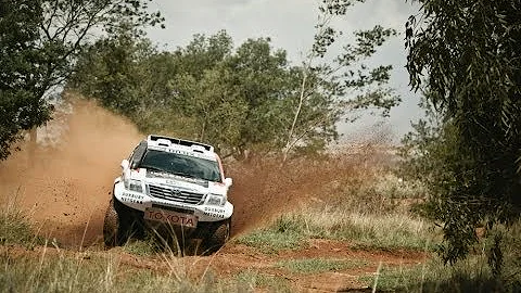 Giniel De Villiers races a Dakar dream machine