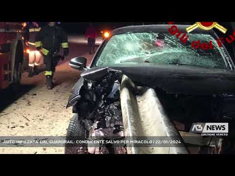 AUTO 'INFILZATA' DAL GUARDRAIL: CONDUCENTE SALVO PER MIRACOLO | 22/01/2024