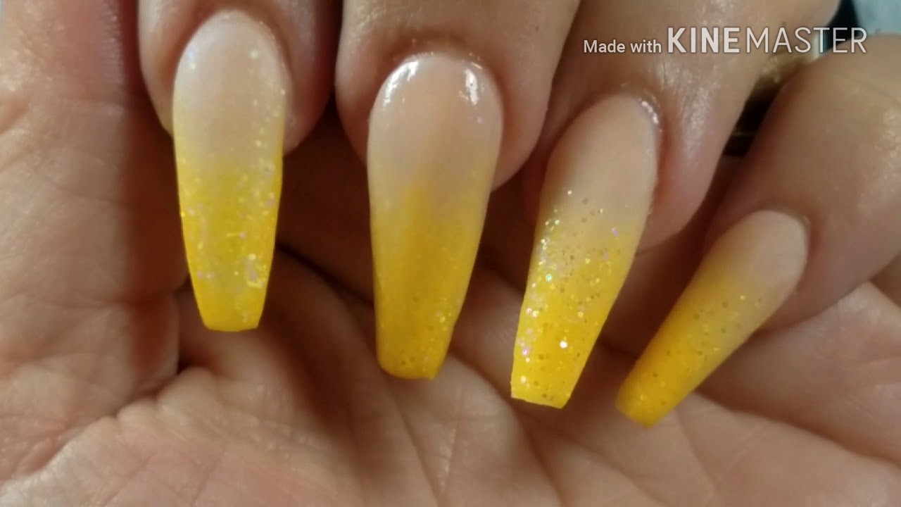 Detalle 27+ imagen uñas acrilicas amarillas difuminadas