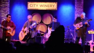 Video voorbeeld van "Los Lobos - El Cascabel 12-21-14 City Winery, NYC"