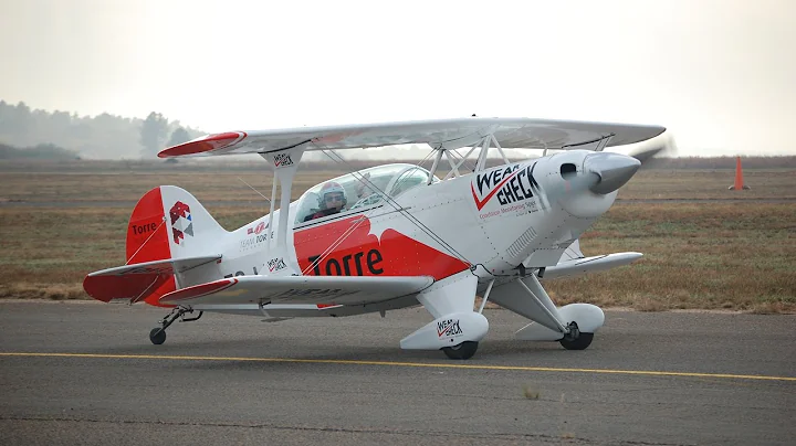 Team Torre Pitts Specials - SAAF Museum Air Show 2...