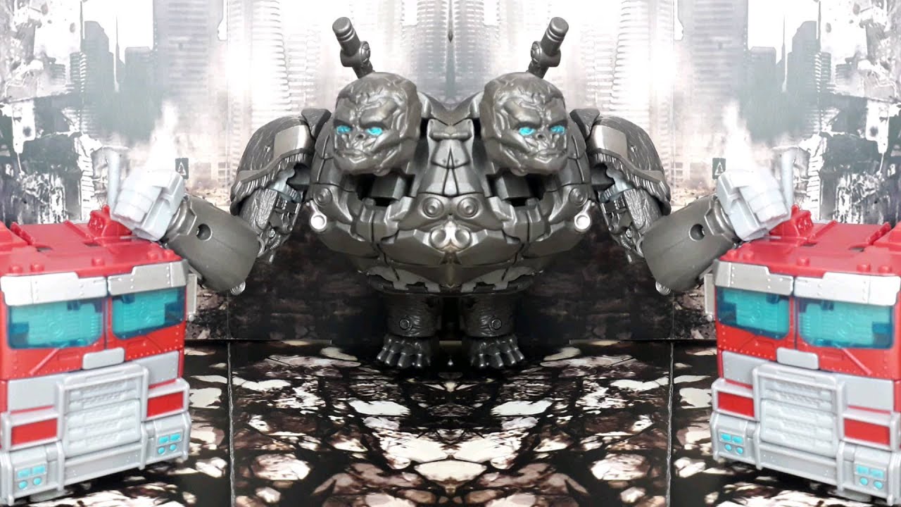 OPTIMUS PRIME TRUCK VS OPTIMUS PRIMAL GORILLA TRANSFORMERS RISE OF THE