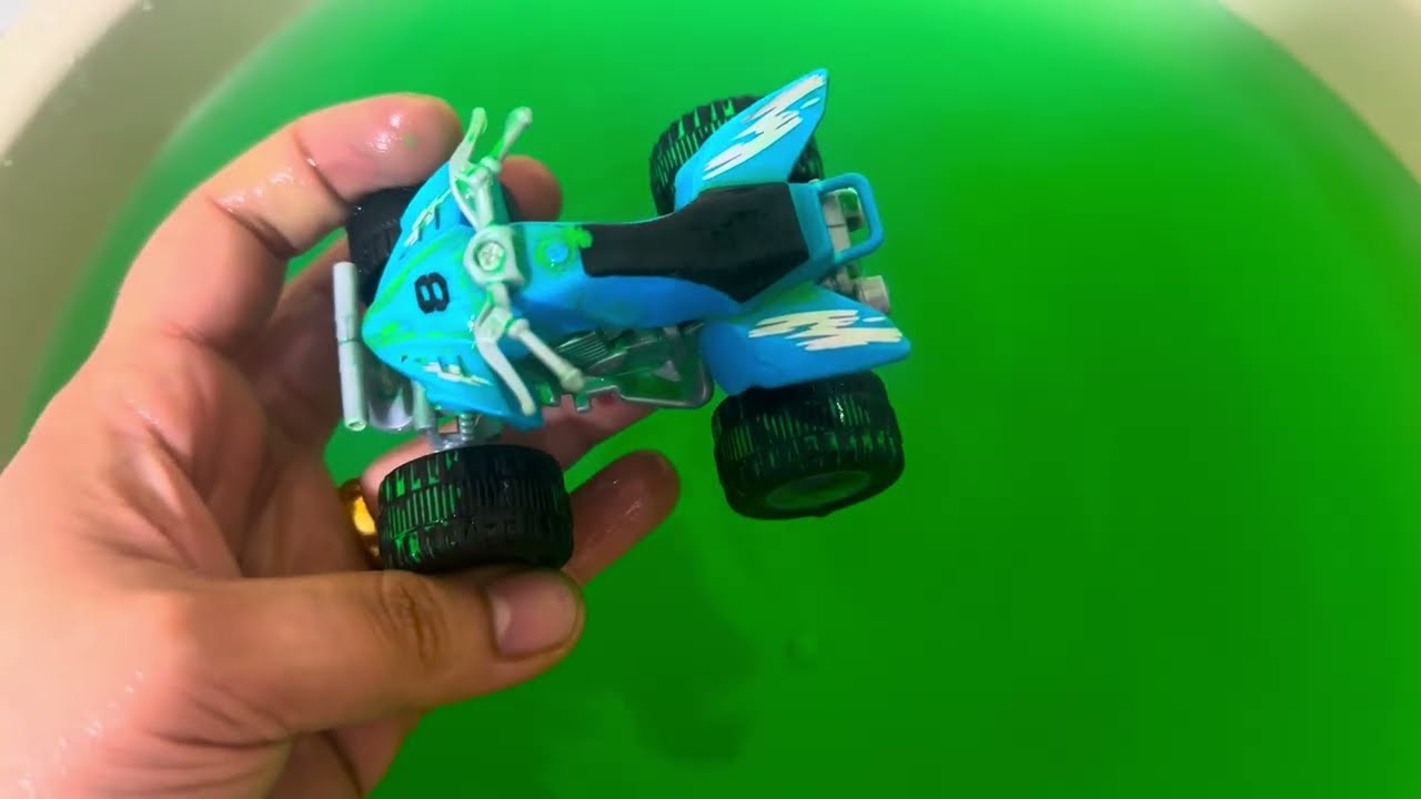 Чистка игрушечных машинок, гоночных автомобилей, пожарных машин, машин-монстров, аномальных игруш...