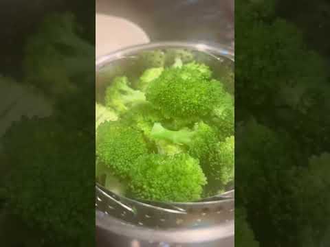 Sesame Steamed Broccoli | Easy 10 minute recipe