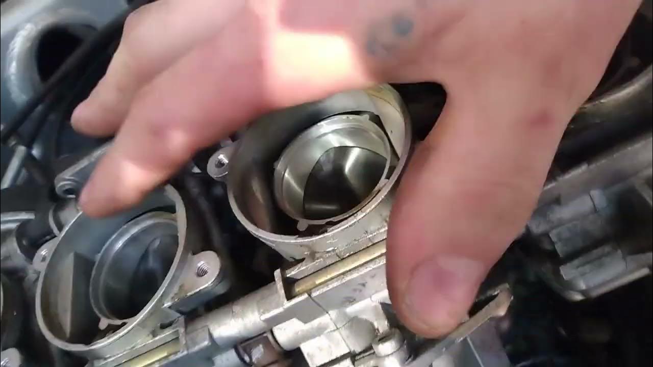 20002002 Zx6r / 20052008 Zzr600 Carb Removal YouTube