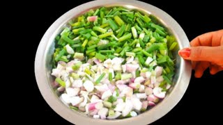 Dhaba style Hare Onion Puri easy