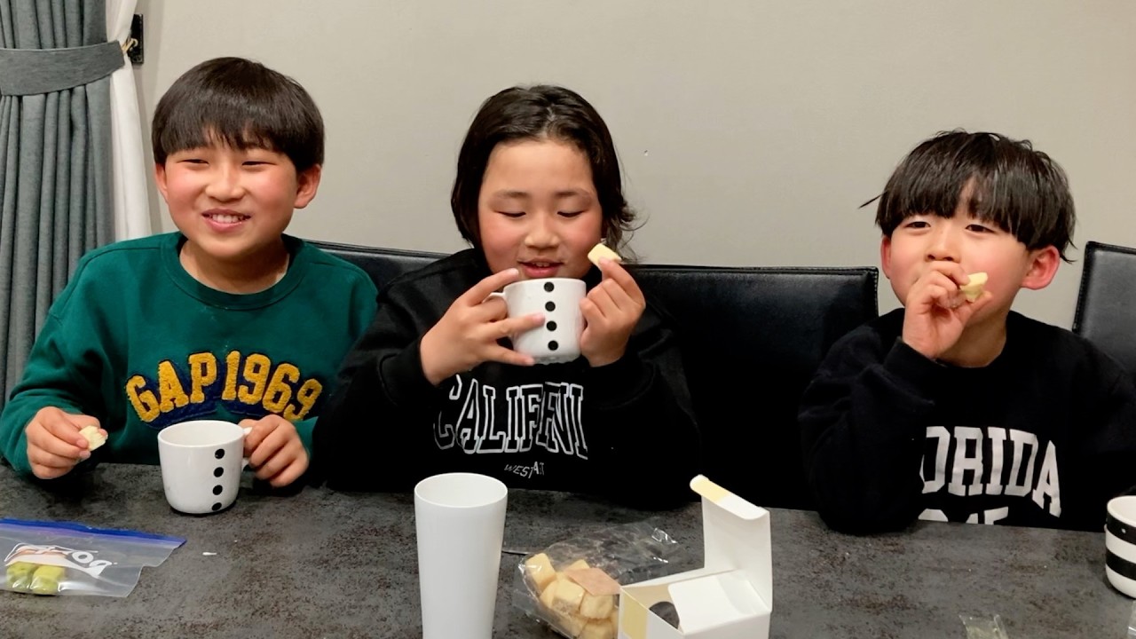 お上品にお茶会をする予定だったざます。。