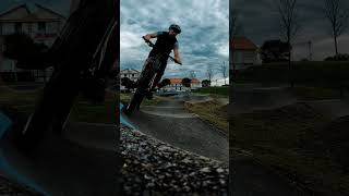 Disfrutando de pumptrack en #cantabriainfinita #bicicleta #bike #cycling #mountainbike #mtb #giro