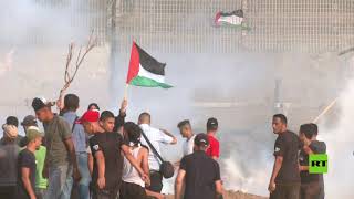 إصابة عشرات الفلسطينيين في اشتباكات مع القوات الإسرائيلية خلال مظاهرة في غزة