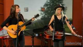 Larkin Poe: On the Fritz (Live at Southern Living) chords