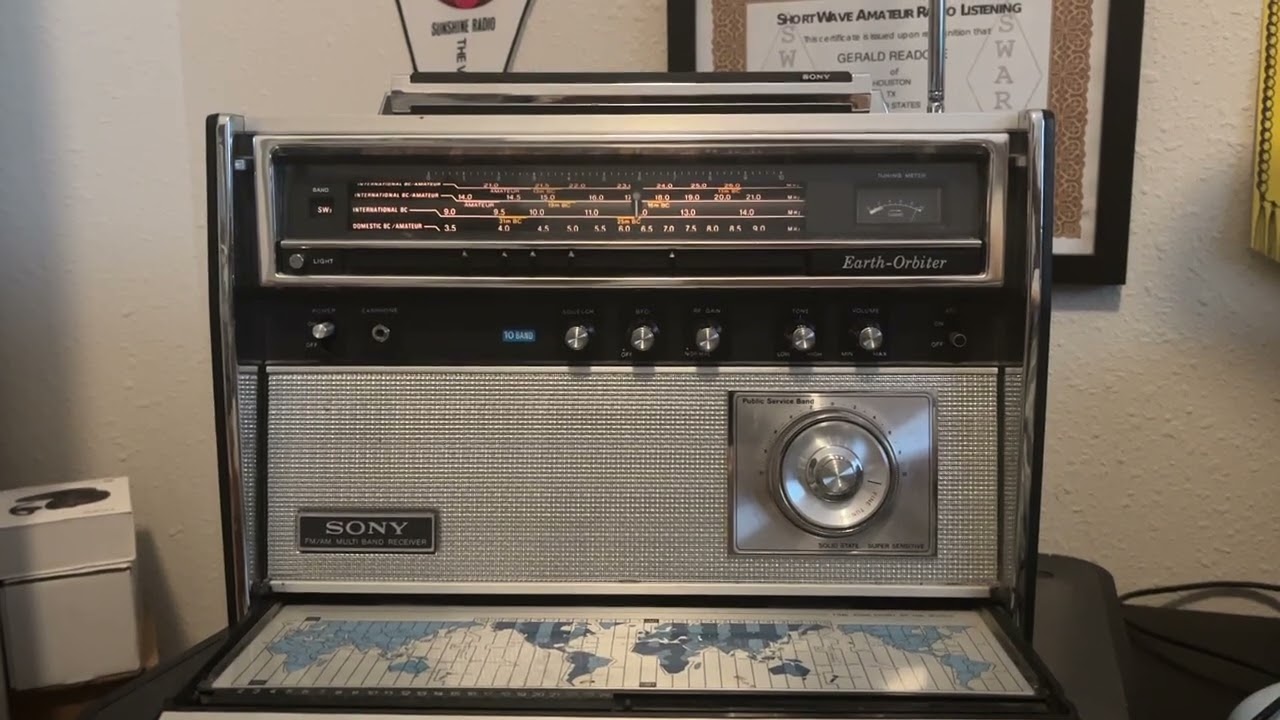 NHK World Radio Japan in Japanese on 11815 KHz heard in Texas on