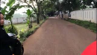 Jalan Kertamukti melewati GARUDAYAKSA dan bondol 