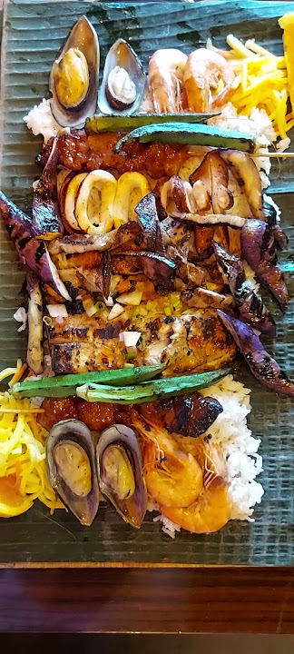 Happy Ever After we eat kamayan at Tinuno#shorts