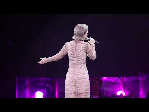 負擔不起 - 關心妍 Jade Kwan @ A million dreams charity concert