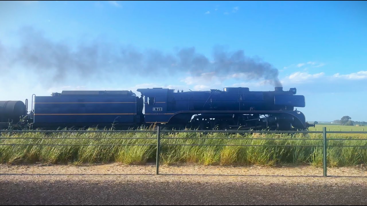 PACING R711 Steamrail's Warrnambool Westcoaster UNEDITED - YouTube