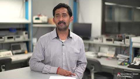 EE 420L Control Systems Laboratory in Room E 101G