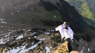 Rangefinder Wingsuit flight with @JoHannesWingsuit in Lauterbrunnen