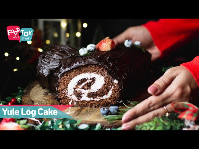 How to Make a Yule Log Cake (Bûche de Noël Recipe) - Becca Ink