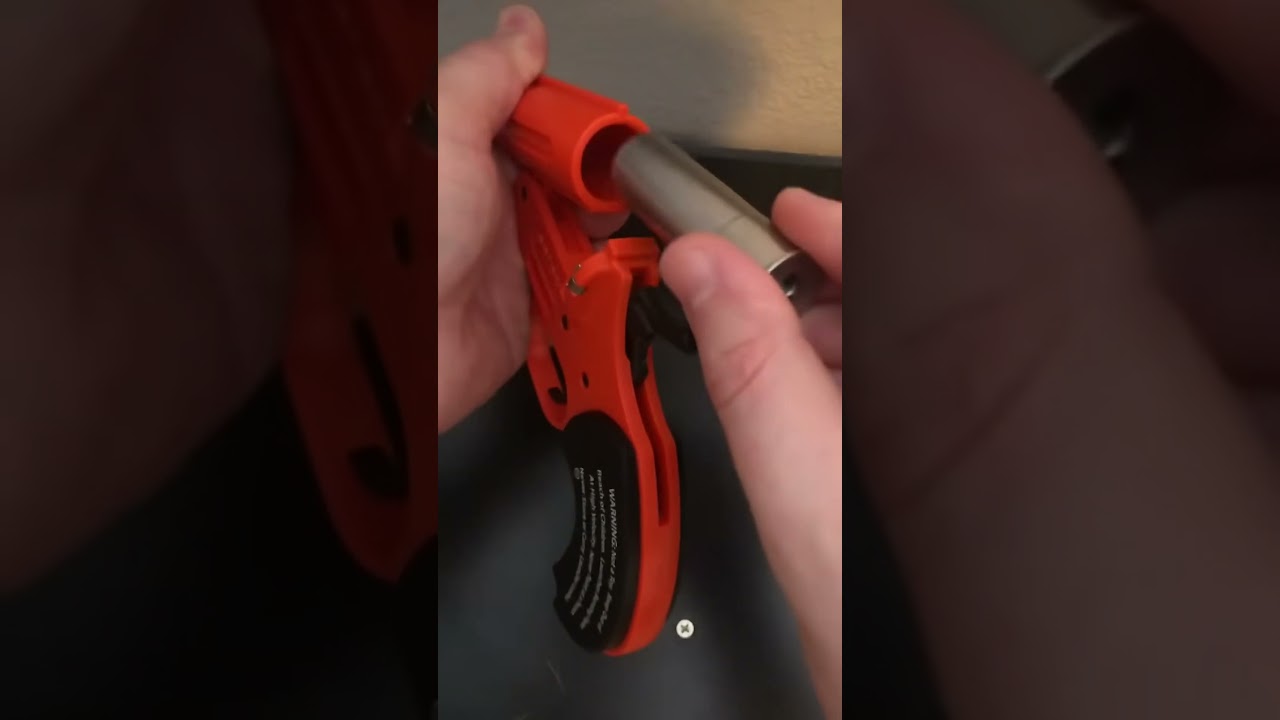 Flare gun in pubg vs in real life...