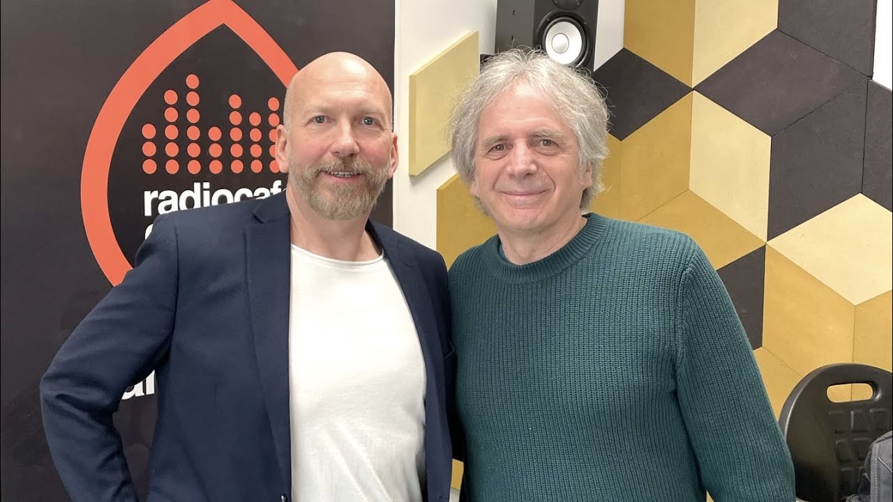 Hozz egy verset - Dolák-Saly Róbert