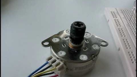 1st stepper motor test with the Adafruit MotorShield