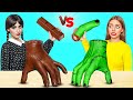 チョコレートの食べ物 vs 本物の食べ物のチャレンジ とともにWednesday Addams | おいしいレシピ Choco DO