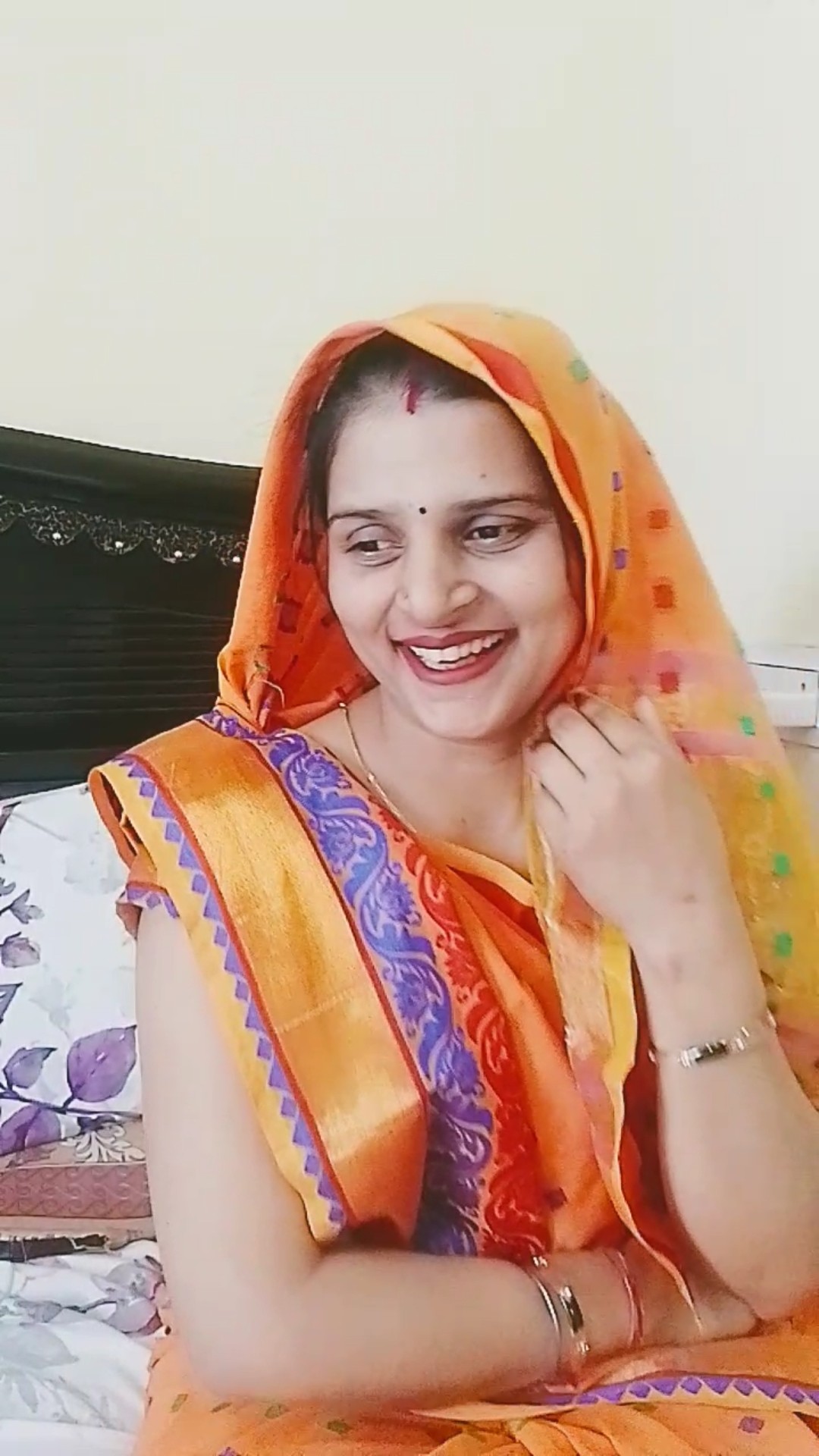 पक्का कोई पुण्य किया होगा?#comedyshorts #husbandwifecomedy #patipatnikinokjhok #shorts #couplegoals