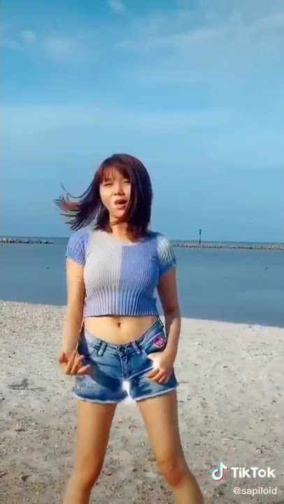 Sarah viloid di pantai emmm | sapiloid tiktok