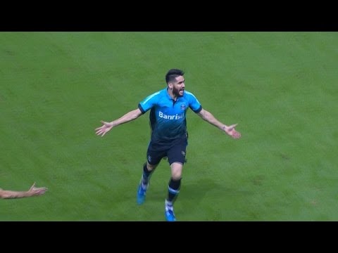 Pratto, Maikon Leite, Vitinho, Riascos e M. Oliveira duelam por gol mais bonito
