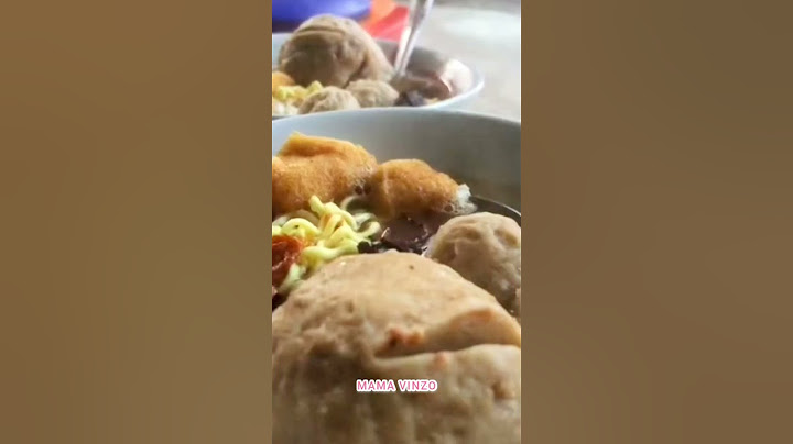 LESEHAN BAKSO GEROBAK KAKI LIMA DI DEPAN TOKO BATA GODEAN JOGJA - INDONESIAN STREET FOOD 😊