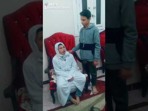 اطاطا في السجن مع المحامي العالمي يخططان القديمه هههههههههه