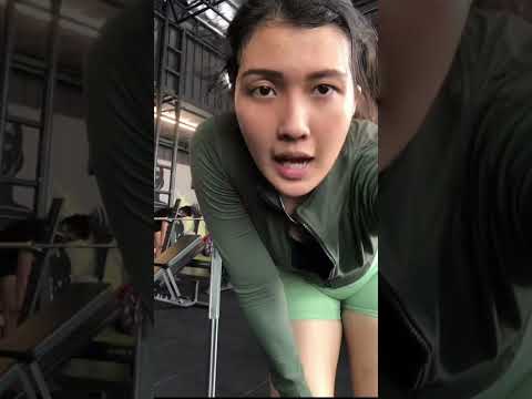 kakak gemoy cantik tembem jualan deodorant spray sambil ngegym #workout #gym #fitness