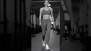 https://vm.tiktok.com/ZGdu78HbQ/ #model