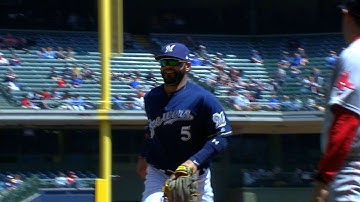 BOS@MIL: Villar, Arcia turn a heads-up double play