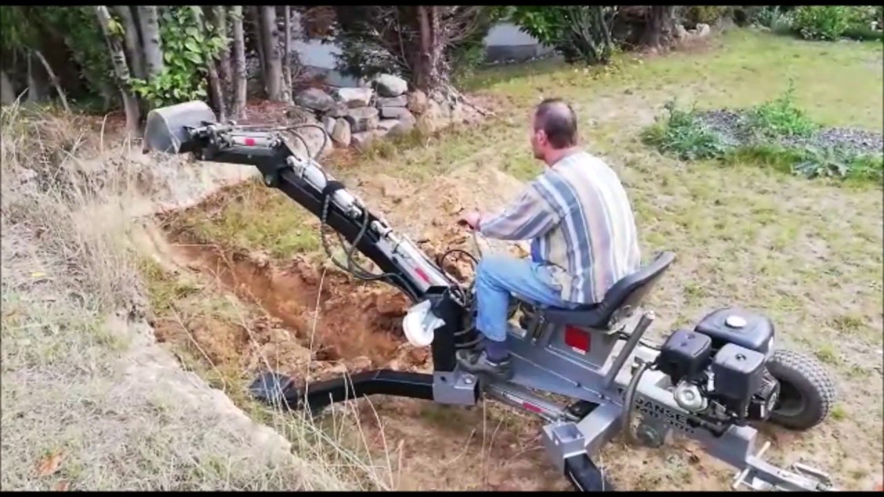 Minibagger Schreitbagger Jansen MB-300 erste Versuche beim Ausbaggern fester Tonschicht_9.2019