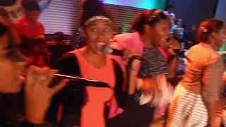 Video thumbnail of "CORO PENTECOSTAL DE FUEGO"