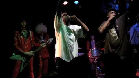 2009-11-06 Wonder Bread 5 And Tone Loc Freestyle