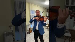 Пусть скрипка скрасит ваш воскресный вечер!