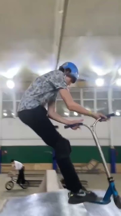 Некст клип=один лучших трюков#scoot #самокат #трюки #scootering # ...