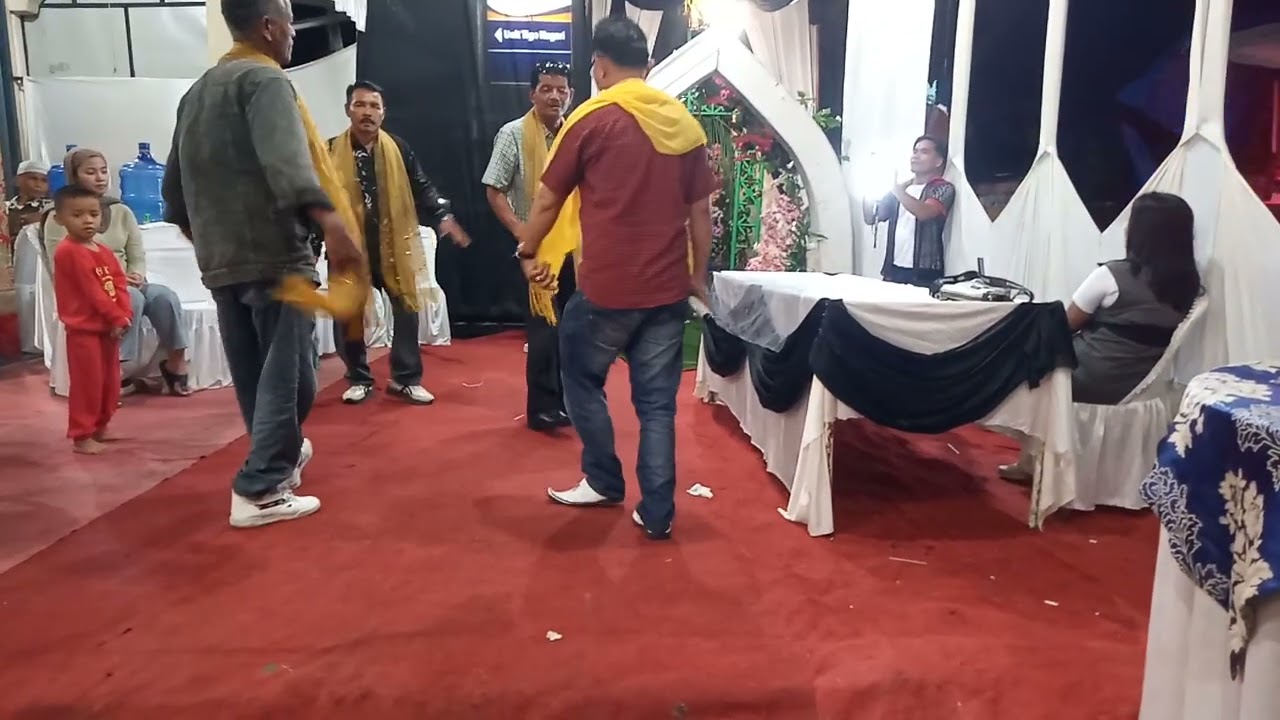 Ronggeng tigo nagari #mak itam feat yan#mak inang sibolga