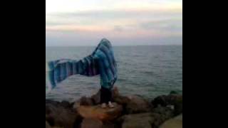 Mujer_Bandera_20100418_1.mov