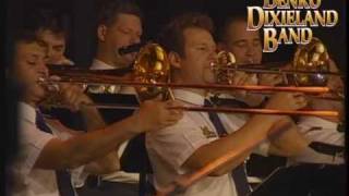 Fly Me To The Moon - HUNGARIAN BORDER GUARD BIG BAND feat. Myrtill Micheller