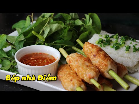 Video Chạo Tôm - Cách làm chạo tôm đơn giản, giòn ngon | Bếp... - youtube