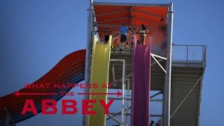 Elizabeths Waterslide Ride Ends In Bikini Disaster What Happens At The Abbey E