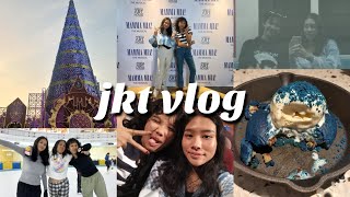 HAMPIR NYASAR NAIK TJ ‼️⁉️ 3 days in Jakarta; Mamma Mia Musical, Ice Skating, Blok M
