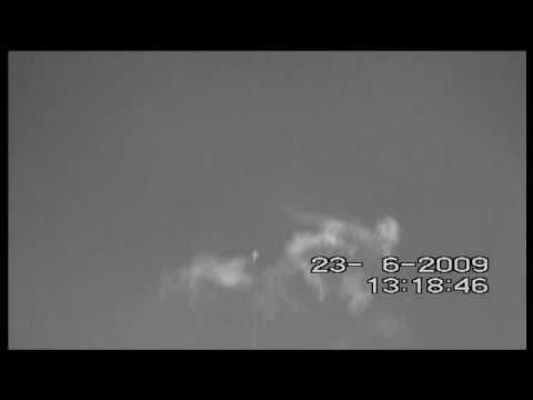 UFO speed pass plane 2009 B&W ( Sony DCR-HC51 ). Goss5224