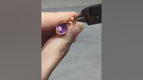 Short: Faceted Teardrop Crystal Pendant Wire Wrapping Tutorial