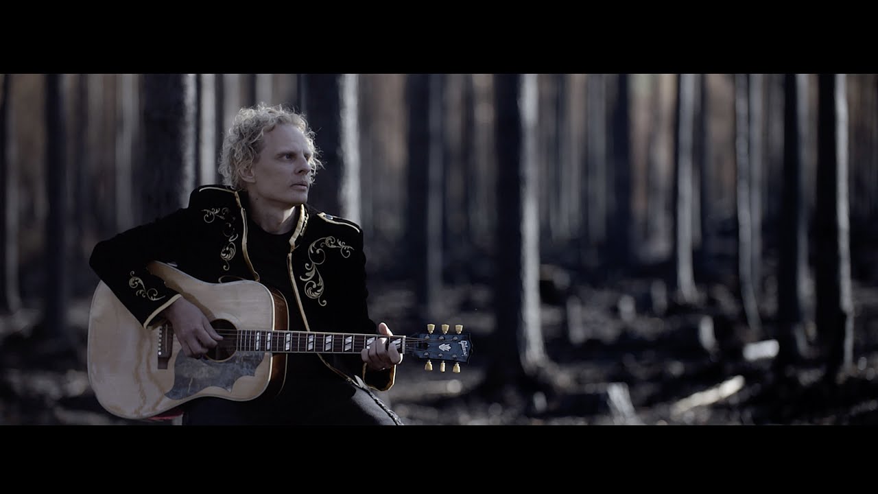 Watch MAURI DARK - Dreams Of A Middle-Aged Man (Official Video) on YouTube Watch MAURI DARK - Dreams Of A Middle-Aged Man (Official Video) on YouTube