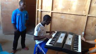 Sanny Olivier playing piano with Lee Eun Hye
